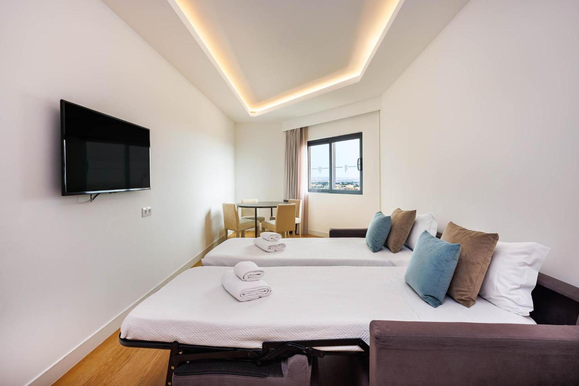 Suite up to 12 years old
